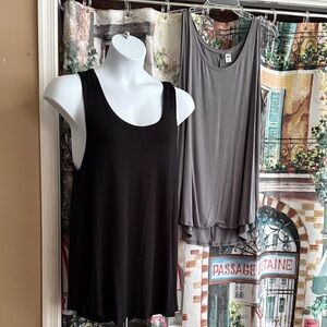 Old Navy Black & Gray Sleeveless Tank Tops - Scoop Neck Set